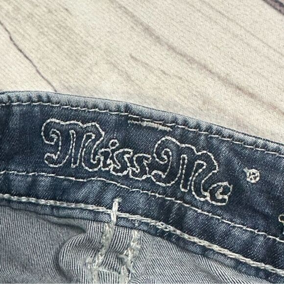 Miss Me Jeans Size 26 Signature Skinny Low Rise Flap Pockets Embroidered Biker - Picture 10 of 12